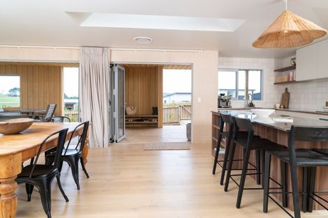 Photo of property in 8 Maataitai Road, Raglan, 3225