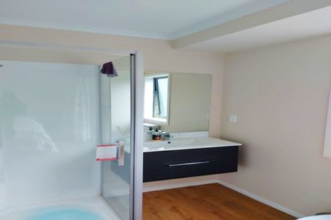 Photo of property in 175 Navigation Drive, Whitby, Porirua, 5024