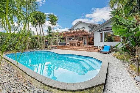 Photo of property in 1093 Glenbrook Road, Glenbrook, Waiuku, 2681