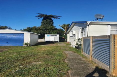 Photo of property in 26 Bentham Street, Westport, 7825