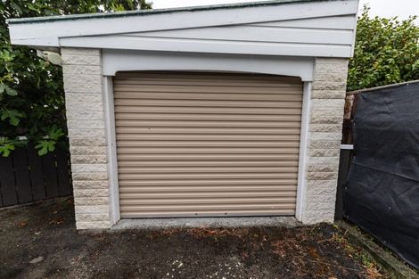 Photo of property in 51c Ludlam Crescent, Woburn, Lower Hutt, 5010