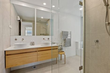 Photo of property in 2 Bretts Road, St Albans, Christchurch, 8052