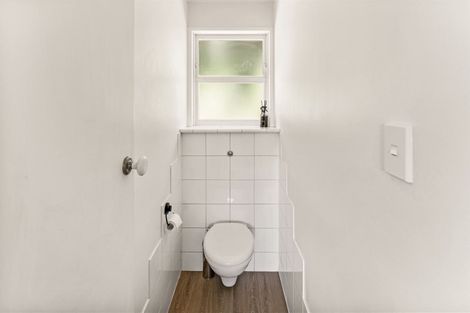 Photo of property in 1 Goddard Grove, Churton Park, Wellington, 6037