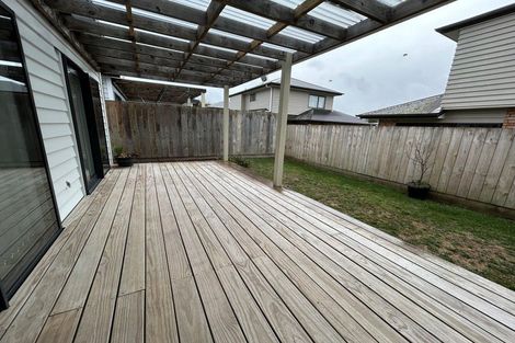 Photo of property in 61d Wellington Street, Pukekohe, 2120