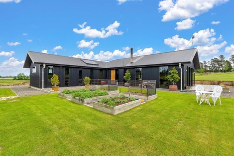 Photo of property in 310 Mackenzies Road, Waipara, Amberley, 7483