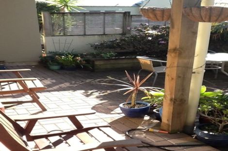 Photo of property in 25/5 Carolina Place, Albany, Auckland, 0632