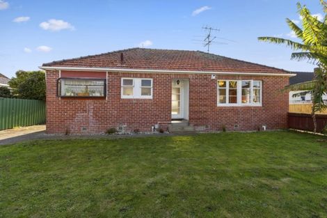 Photo of property in 1277 High Street, Taita, Lower Hutt, 5011