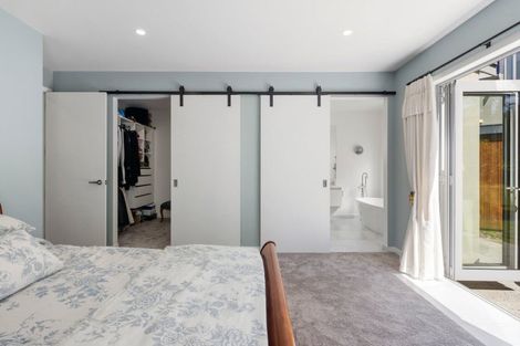 Photo of property in 1 Le Quesnoy Place, Cambridge, 3434