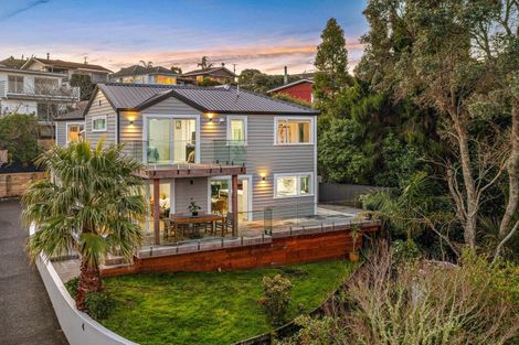Photo of property in 4/92 Churchill Road, Murrays Bay, Auckland, 0630