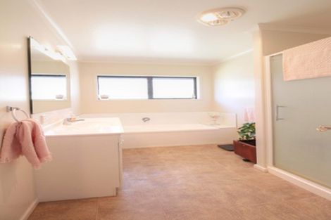 Photo of property in 16 Arakotipu Boulevard, Waiotahe, Opotiki, 3198