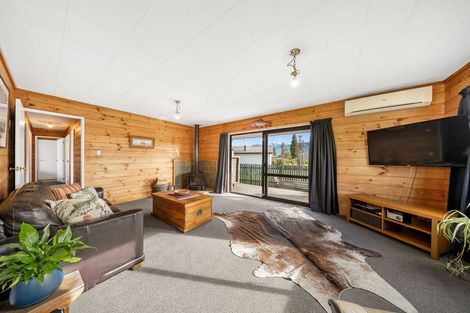 Photo of property in 19 Henry Street, Te Anau, 9600