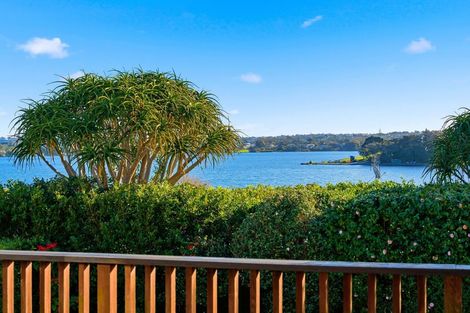 Photo of property in 308 Hurstmere Road, Takapuna, Auckland, 0622
