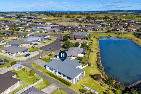 Photo of property in 9 Kamahi Place, One Tree Point, 0118