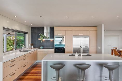 Photo of property in 174 Lake Terrace, Hilltop, Taupo, 3330