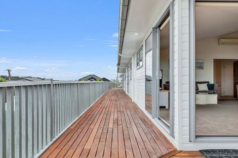 Photo of property in 86 Tiri Road, Tindalls Beach, Whangaparaoa, 0930