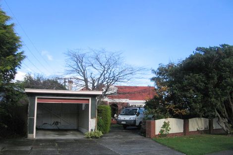 Photo of property in 98 Cambridge Terrace, Waterloo, Lower Hutt, 5011