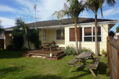 Photo of property in 91 Arimu Road, Papakura, 2110
