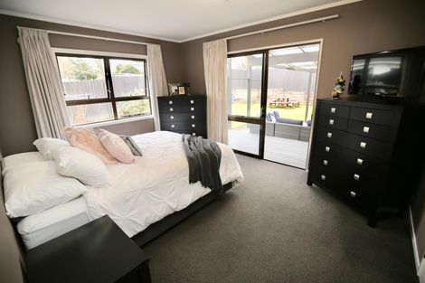 Photo of property in 4 Matipo Crescent, Pukete, Hamilton, 3200