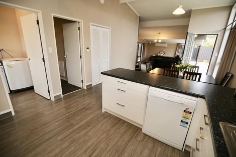 Photo of property in 4 Matipo Crescent, Pukete, Hamilton, 3200