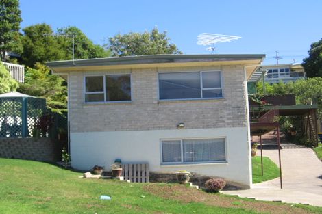 Photo of property in 1/7 Malters Place, Browns Bay, Auckland, 0630