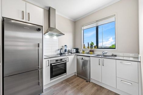 Photo of property in 8/6 Onekiritea Road, Hobsonville, Auckland, 0616