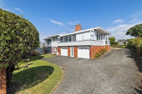 Photo of property in 192 Hurstmere Road, Takapuna, Auckland, 0622