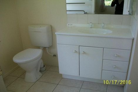 Photo of property in 1/72 Swanson Road, Henderson, Auckland, 0610