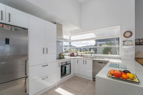 Photo of property in 16 Vanita Drive, Whitianga, 3510