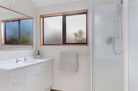 Photo of property in 6 Woodfield Place, Woodend, 7610