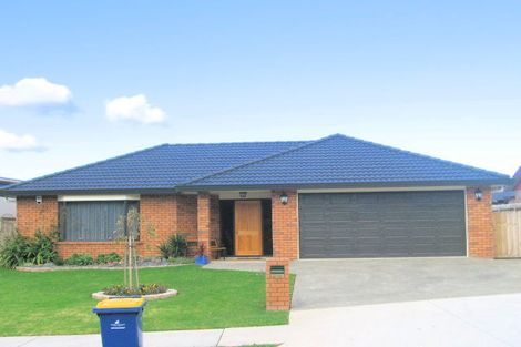 Photo of property in 53 Sapperton Drive, Henderson, Auckland, 0612