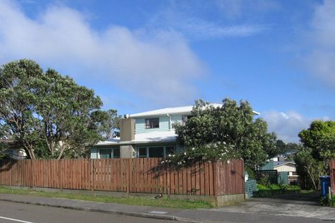 Photo of property in 3 Pelorous Street, Paparangi, Wellington, 6037