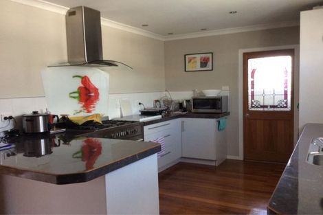 Photo of property in 2/935 Cameron Road, Gate Pa, Tauranga, 3112
