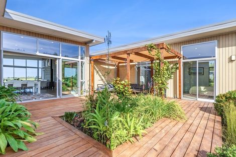 Photo of property in 140 Horton Road, Tasman, Upper Moutere, 7173