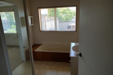 Photo of property in 30b Sunburst Court, Paraparaumu Beach, Paraparaumu, 5032