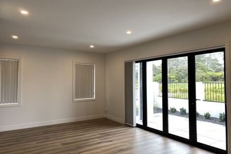Photo of property in 17 Third Fairway Place, Albany, Auckland, 0632