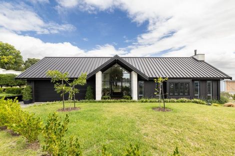 Photo of property in 58 Breadalbane Avenue, Havelock North, 4130