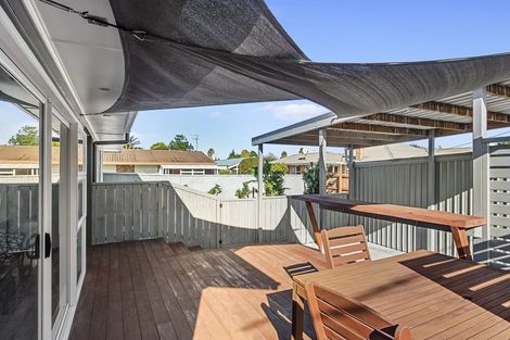 Photo of property in 1 Warwick Avenue, St Andrews, Hamilton, 3200