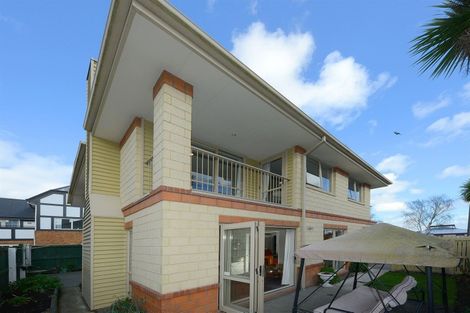 Photo of property in 16 Mona Vale Avenue, Riccarton, Christchurch, 8011