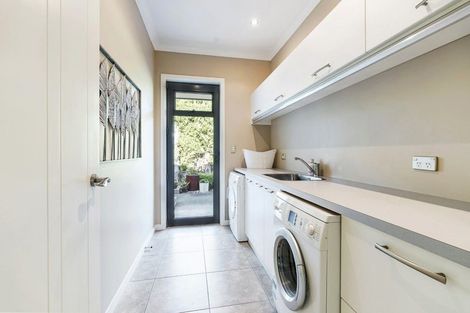 Photo of property in 7b Royal Heights, Glen Avon, New Plymouth, 4312