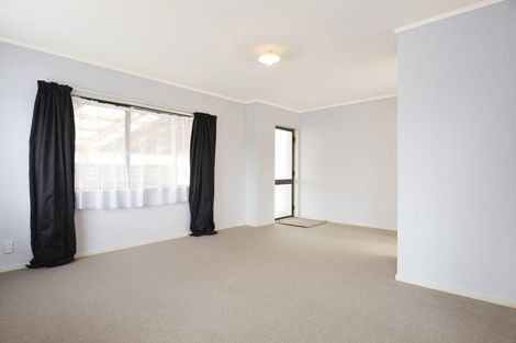 Photo of property in 15a Beech Place, Owhata, Rotorua, 3010