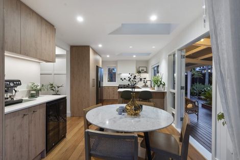 Photo of property in 1/27 Kiteroa Terrace, Rothesay Bay, Auckland, 0630