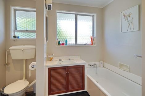 Photo of property in 4 De Ville Place, Burwood, Christchurch, 8061