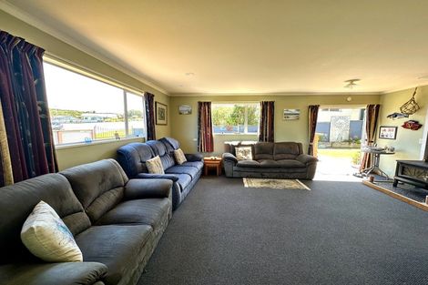 Photo of property in 30 Tarata Street, Kaka Point, Balclutha, 9271