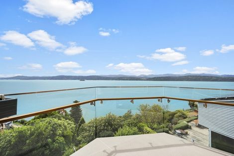 Photo of property in 38 Napier Street, Karaka Bays, Wellington, 6022