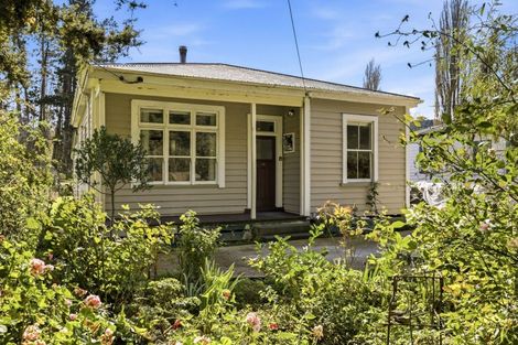 Photo of property in 8 Marsack Road, Taumarunui, 3992