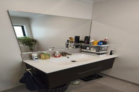 Photo of property in 8 Silverstream Road, Crofton Downs, Wellington, 6035