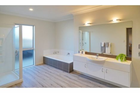 Photo of property in 5 Corsican Grove, Parklands, Christchurch, 8083