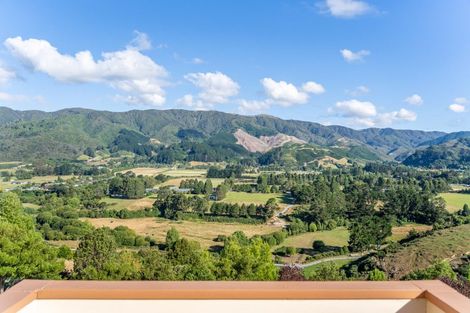 Photo of property in 10 Rural View Way, Maymorn, Upper Hutt, 5018