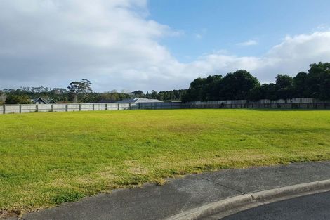 Photo of property in 11 Kerikeri Grove, Kerikeri, 0230