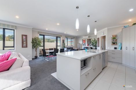 Photo of property in 9 Vernon Grove, Brown Owl, Upper Hutt, 5018